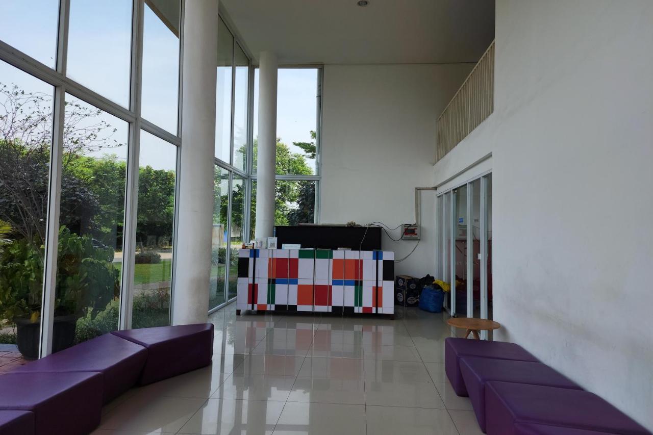 Barata Hotel Near Bandara Soekarno Hatta Tangerang Esterno foto
