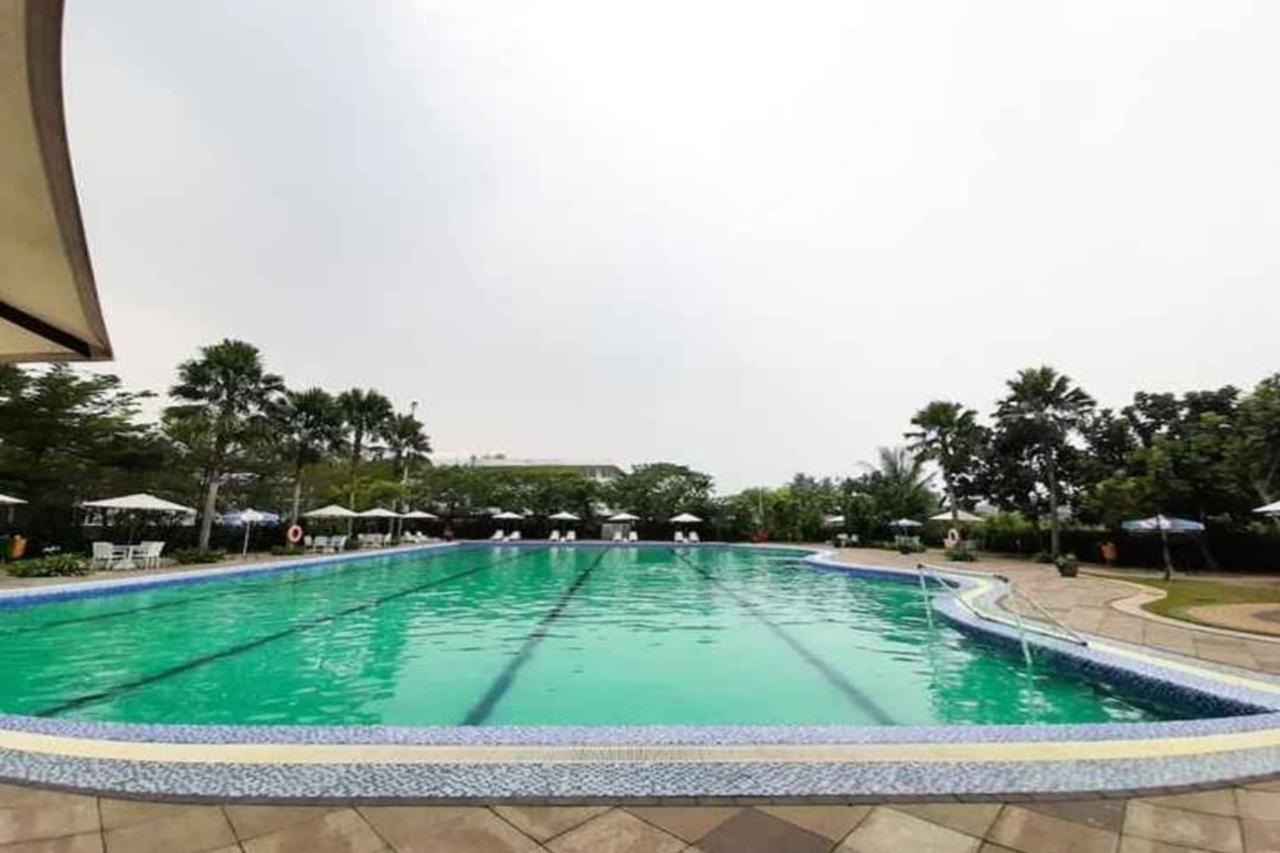 Barata Hotel Near Bandara Soekarno Hatta Tangerang Esterno foto