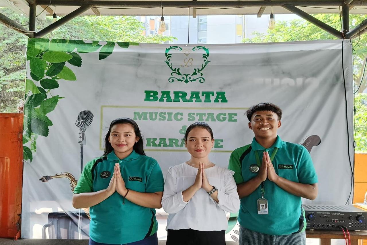 Barata Hotel Near Bandara Soekarno Hatta Tangerang Esterno foto