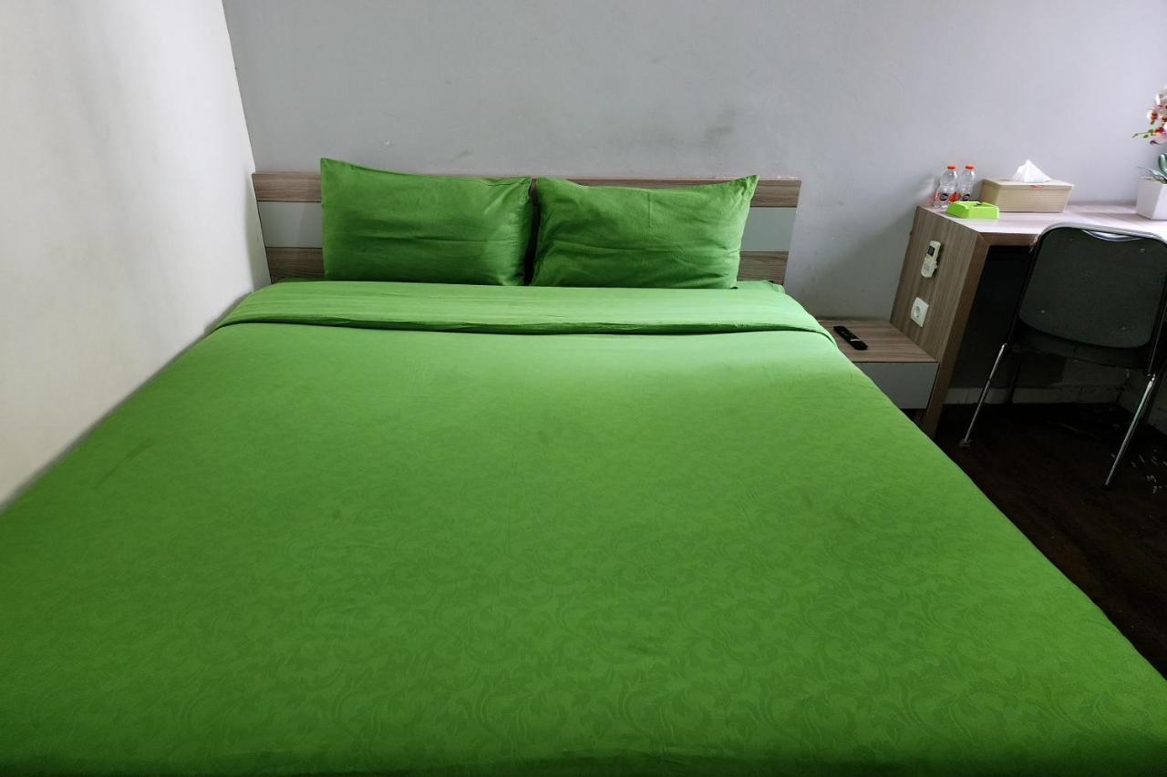 Barata Hotel Near Bandara Soekarno Hatta Tangerang Esterno foto