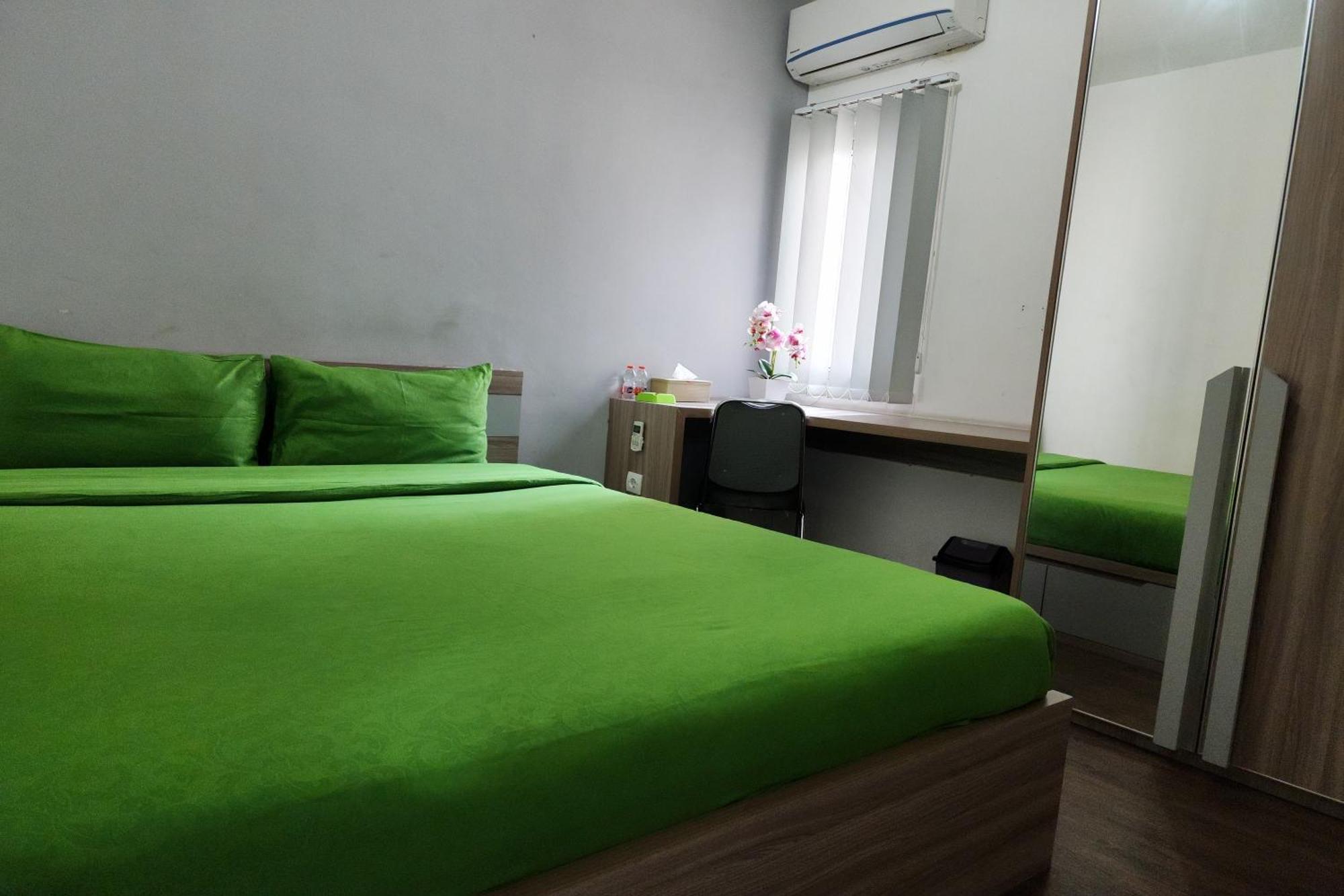 Barata Hotel Near Bandara Soekarno Hatta Tangerang Esterno foto